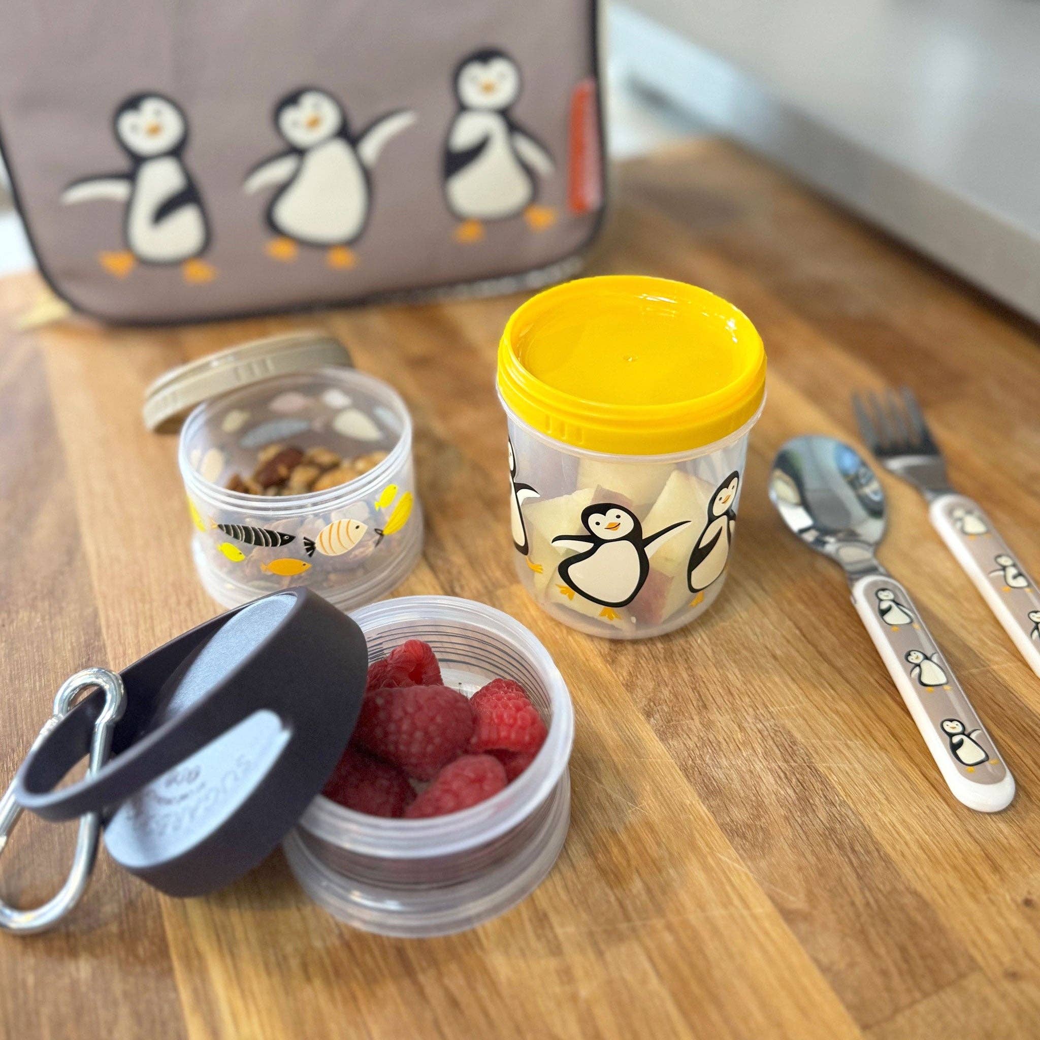 Twist & Snack Stacker - Penguin