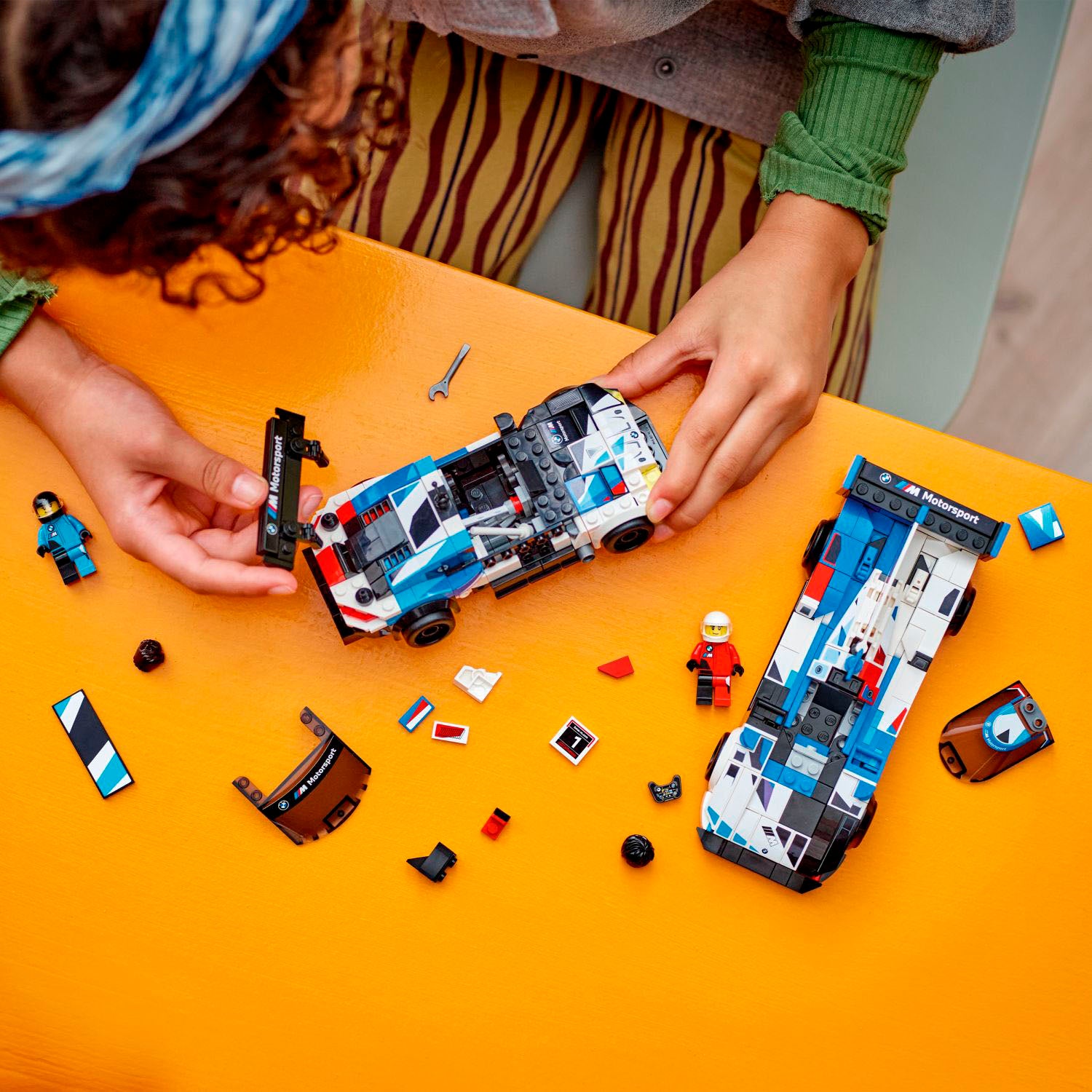 LEGO BMW M4 GT3 & BMW M Hybrid V8 Race Cars