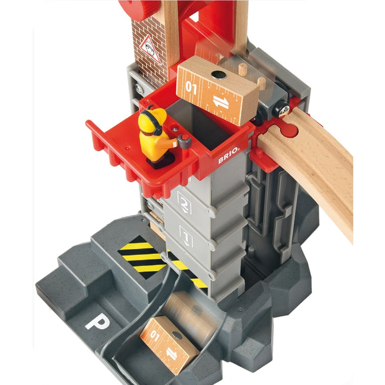 BRIO Lift & Load Warehouse Set