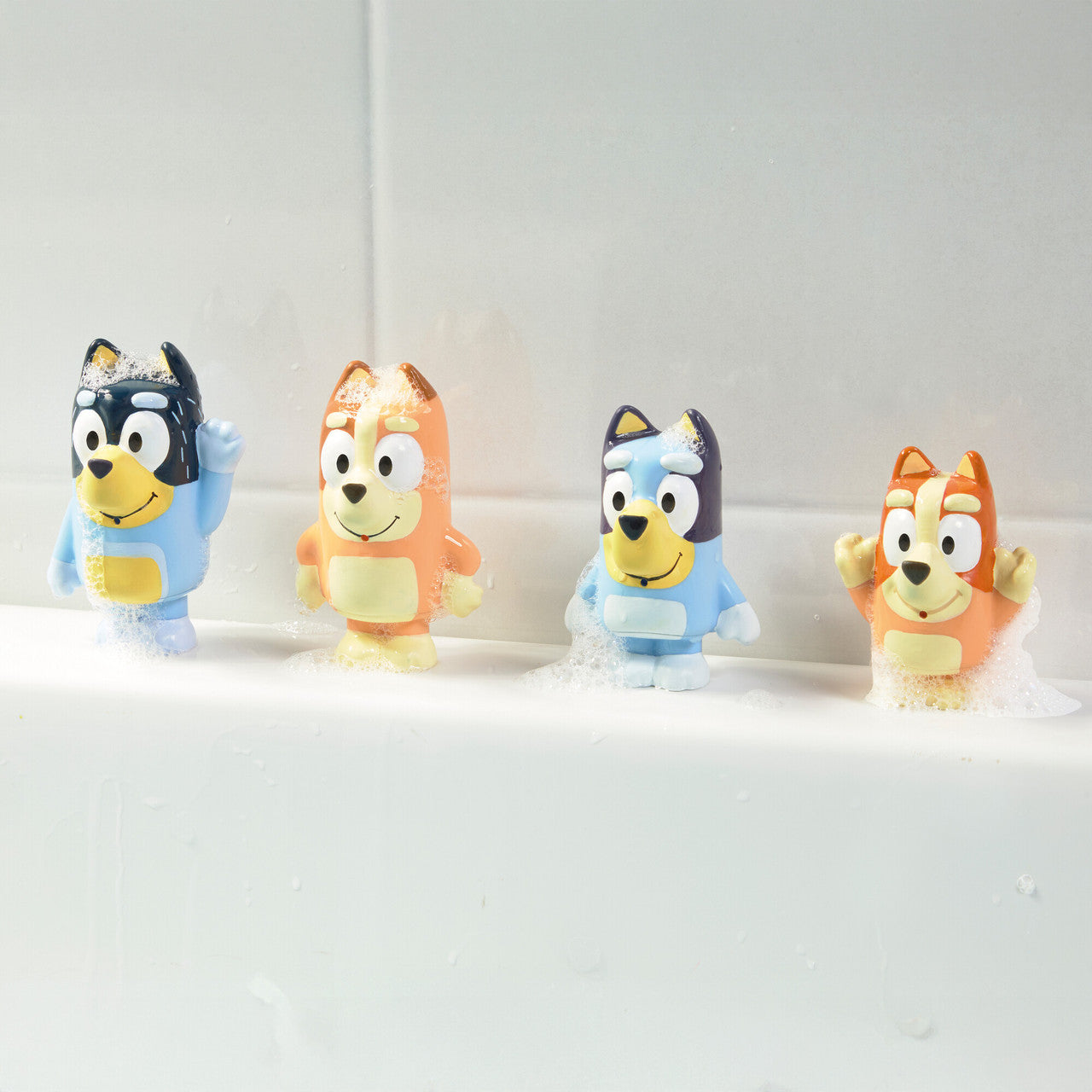 Toomies Bluey Family Bath Toy Squirters