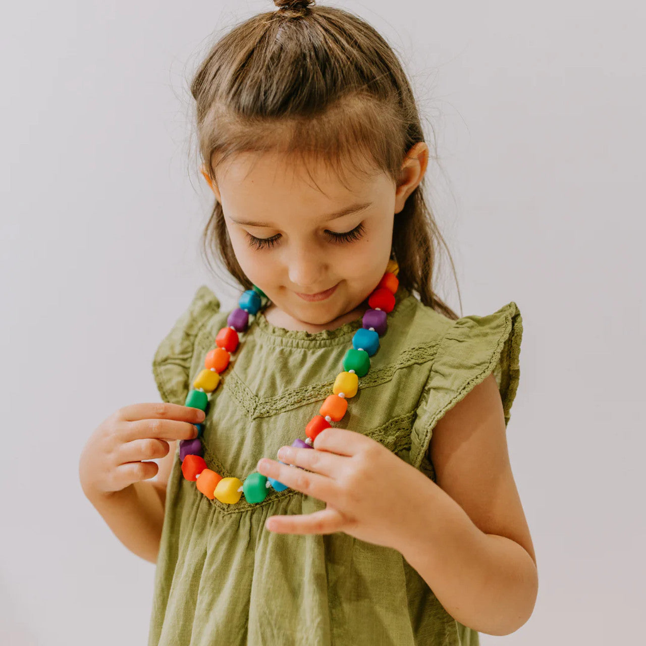 Chew Necklace Rainbow
