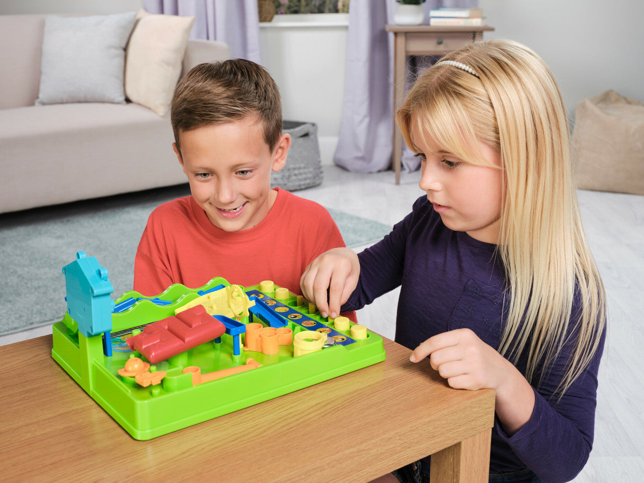 Screwball Scramble ENGLISH & FRENCH only