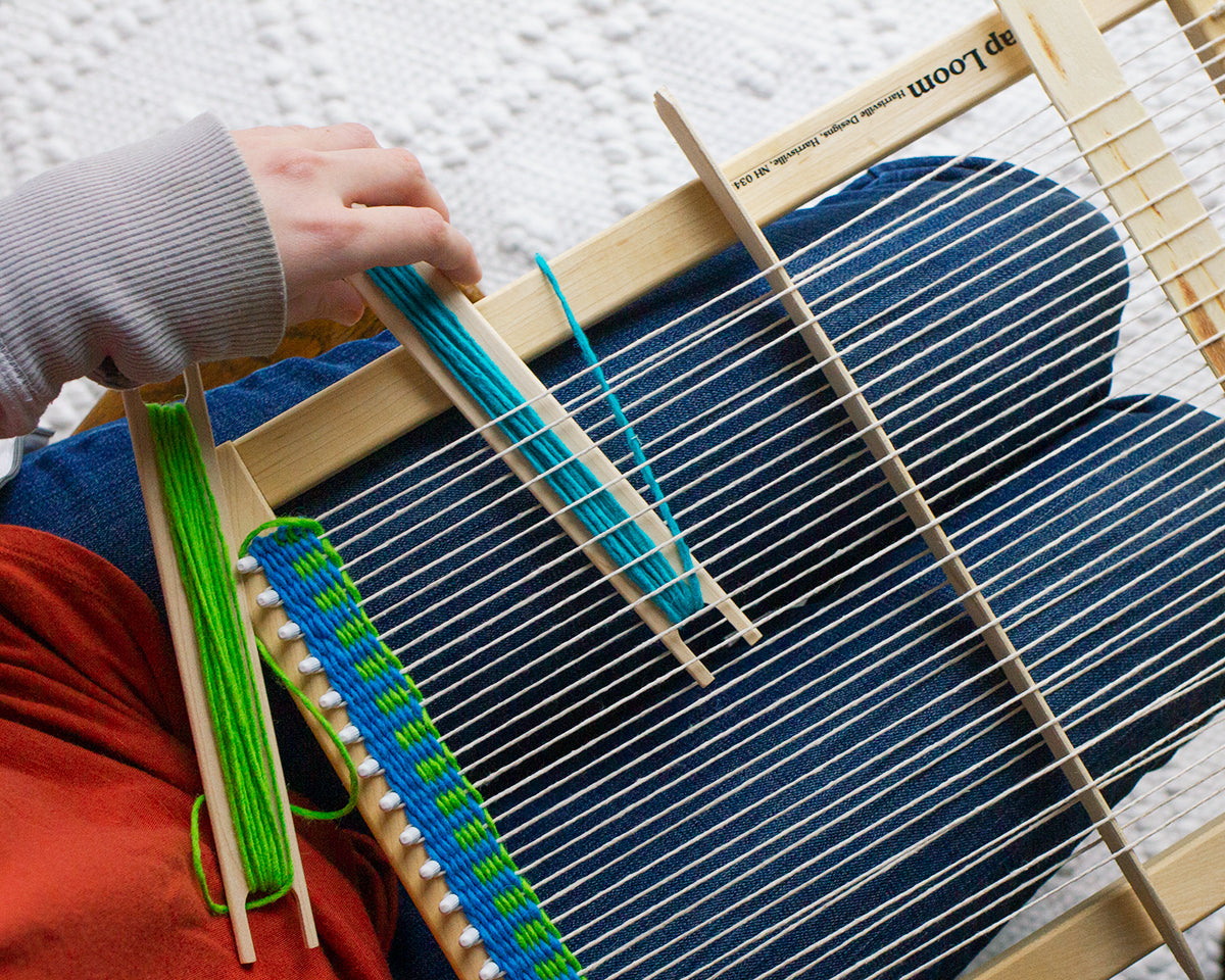 Lap Loom A 12"x16"