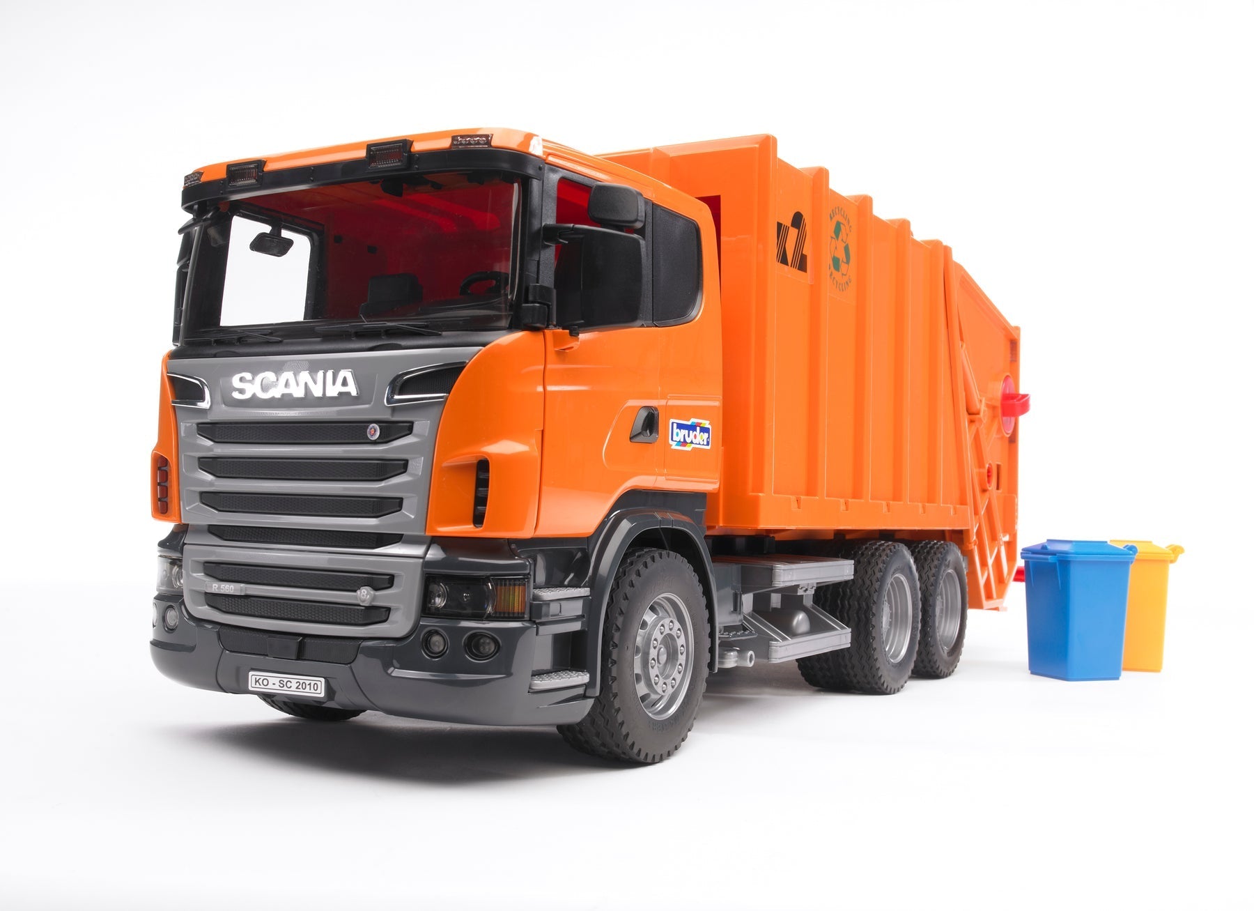 Bruder Scania R-Series Garbage Truck