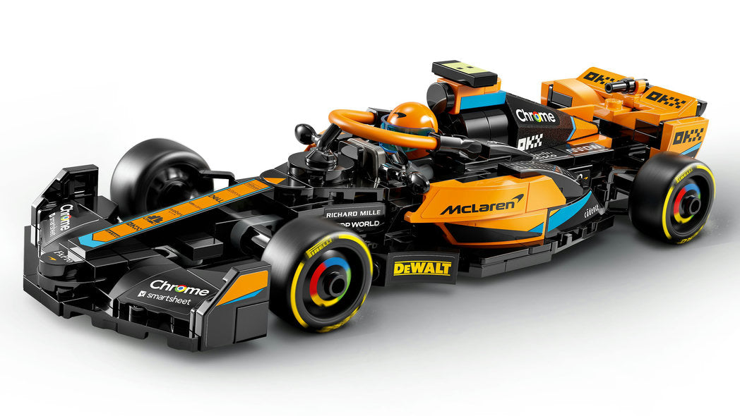 LEGO 2023 McLaren Formula 1 Race.. V39