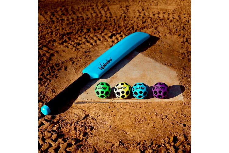 Land Cracket with Moon Ball