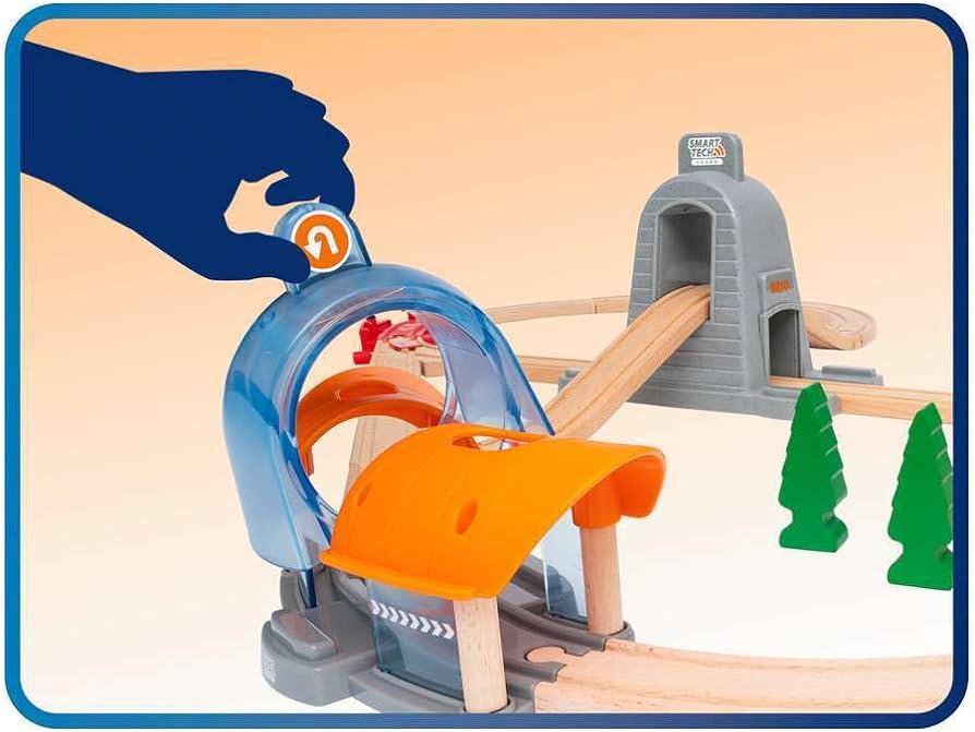 BRIO Smart Tech Sound Action Tunnel Travel Set