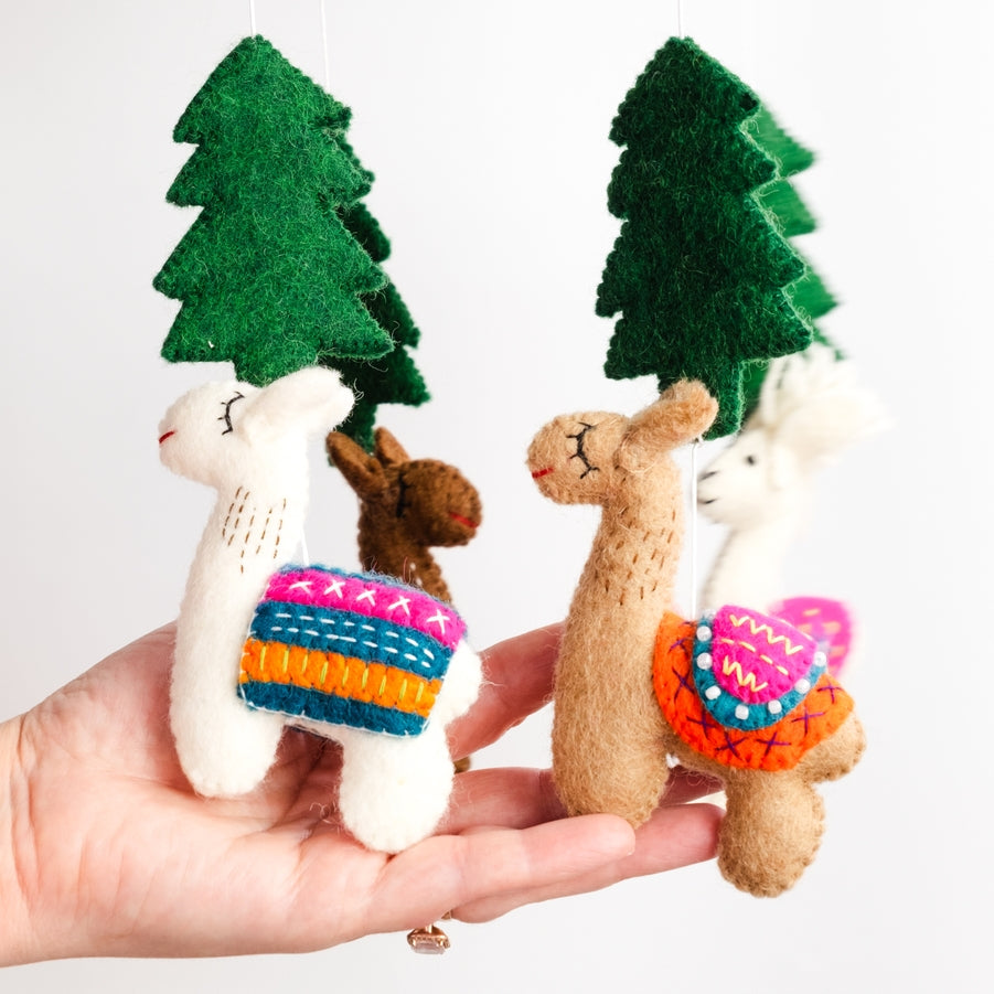 Baby Mobile – Llama