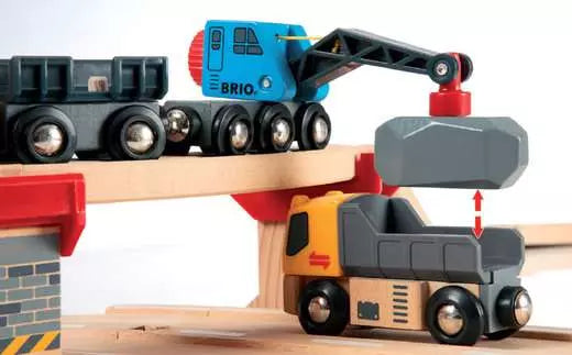 BRIO Rail & Road Loading Set