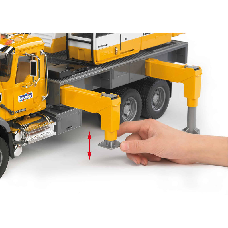 Bruder 02818 MACK Liebherr Crane Truck