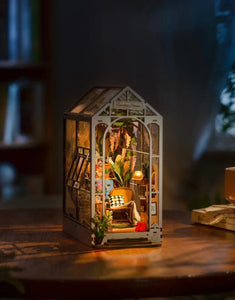 DIY Miniature Book Nook Kit - Garden House