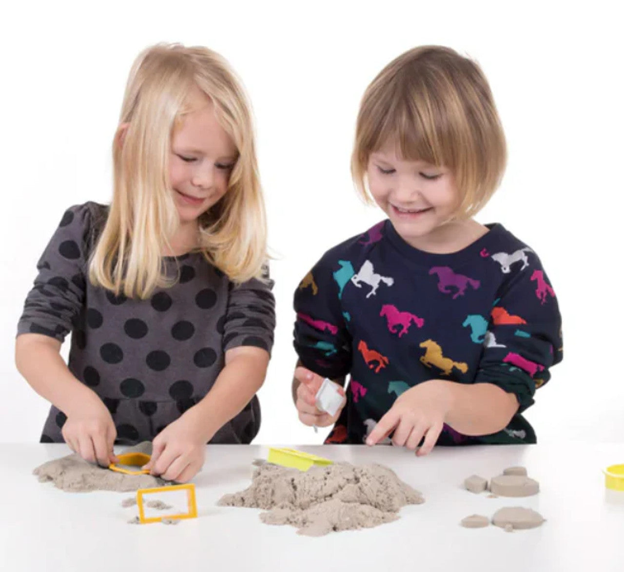Kinetic Sand 2.2 lbs