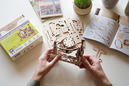 UGears STEM LAB Random Generator