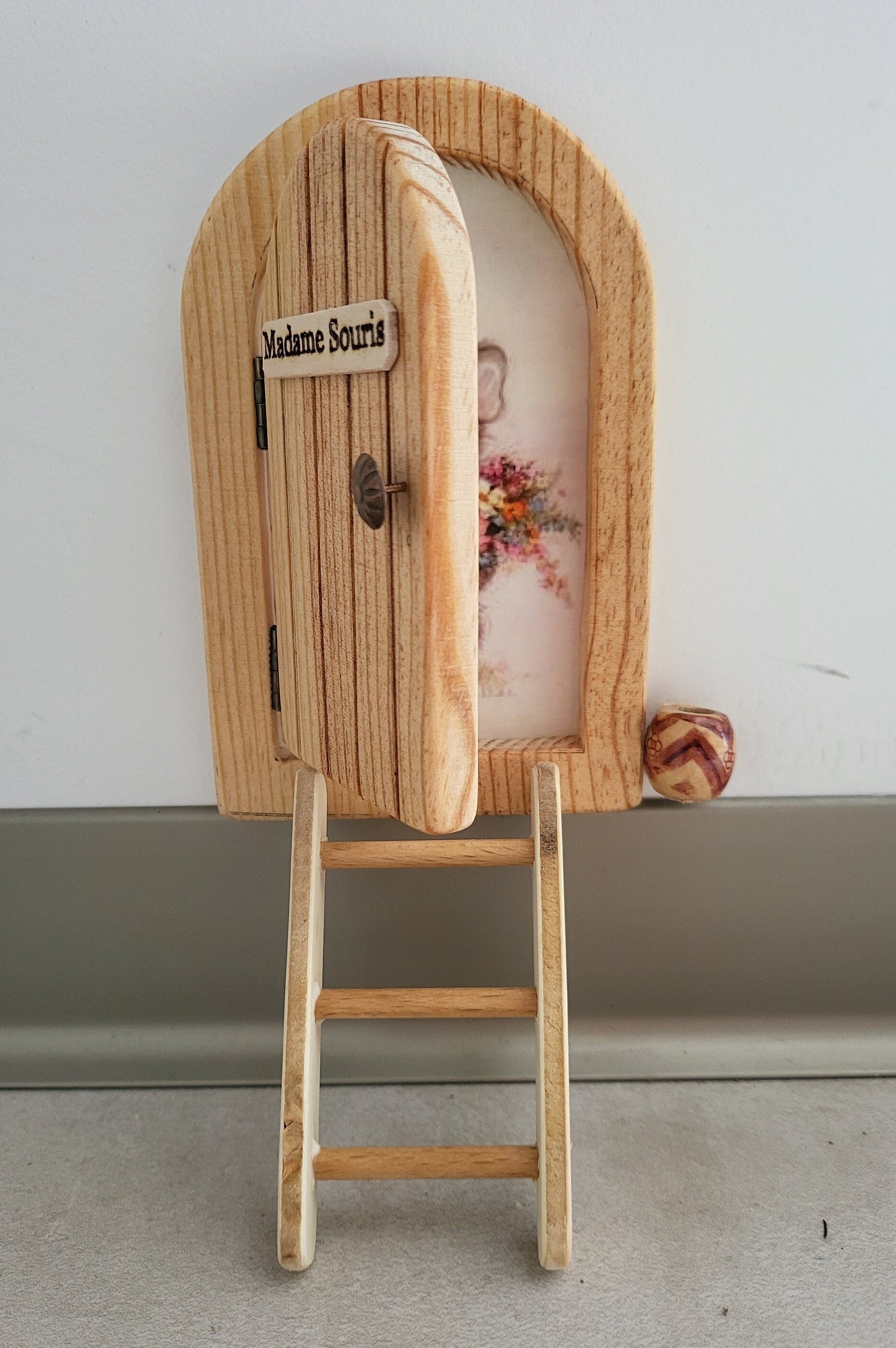 Sam & Julia - Little Mouse Door