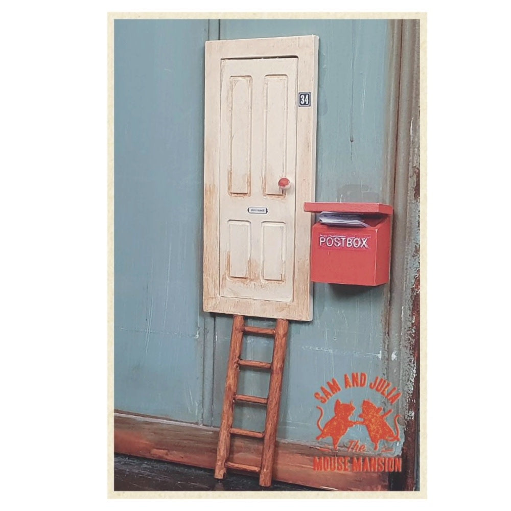 Sam & Julia - Little Mouse Door